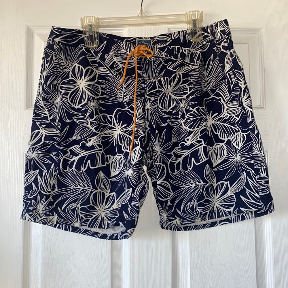 J.Crew 9” Board Short in Print